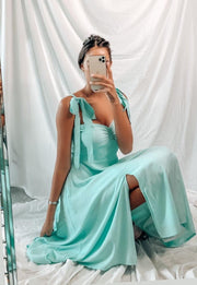 Cabo Tiffany Beautiful Bright Blue Midi Dress